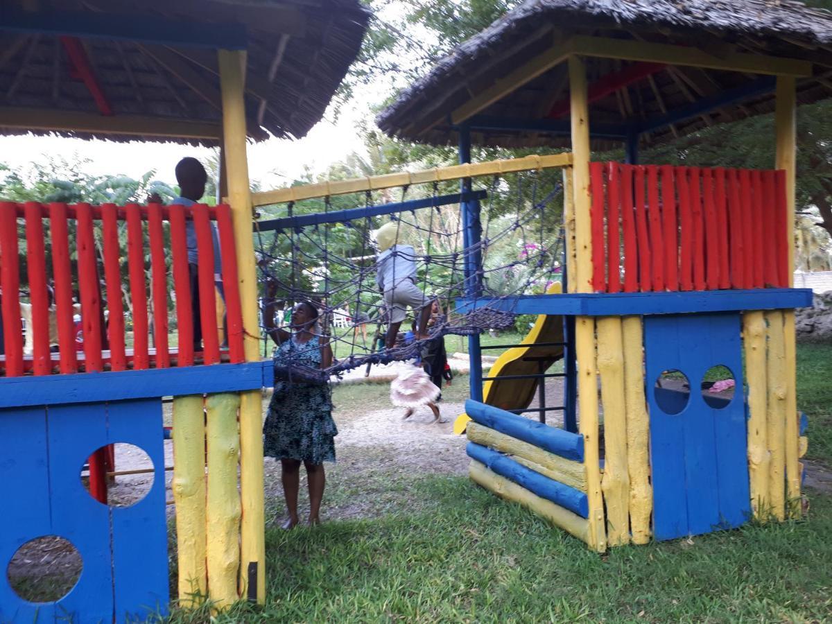 Kijiji * Dar es Salaam