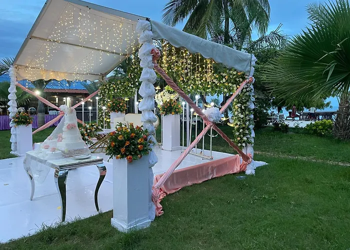 Kijiji Beach Resort