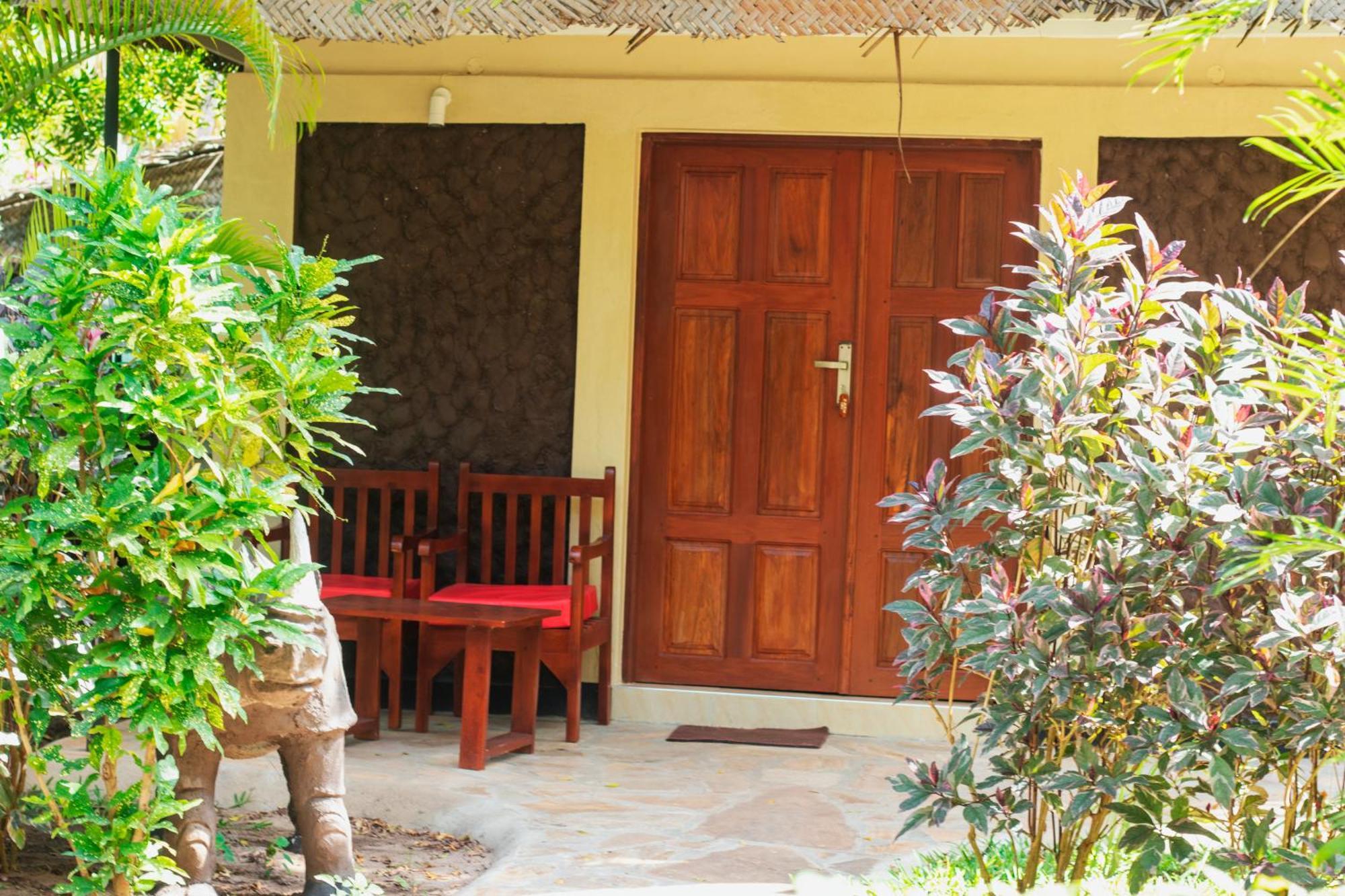 Kijiji Beach Resort